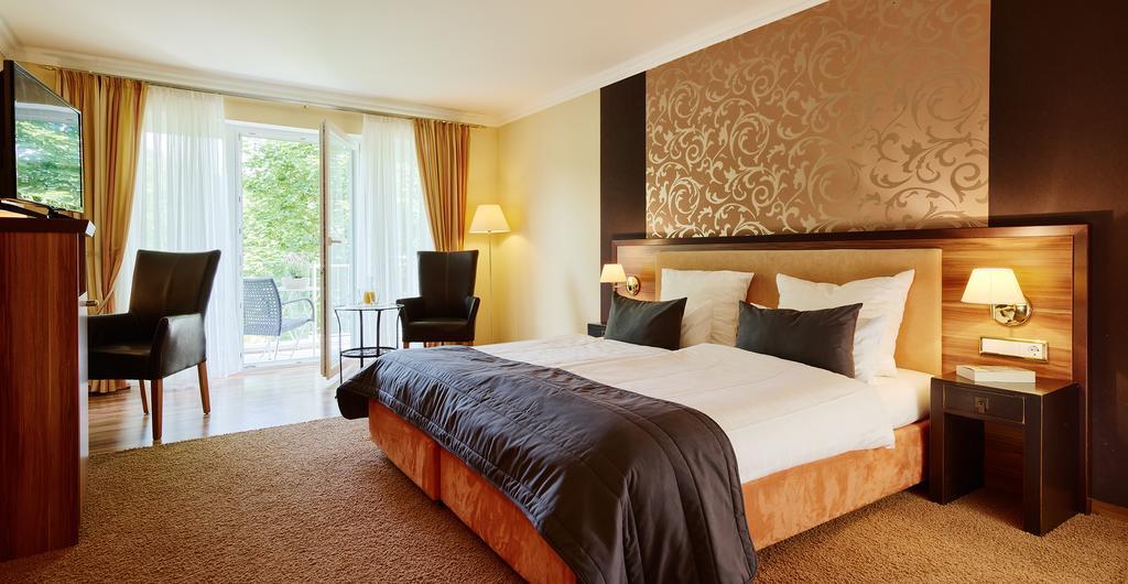 Hotel Erasmus - Mein Genuss- Und Wellnesshotel Trassem Ngoại thất bức ảnh